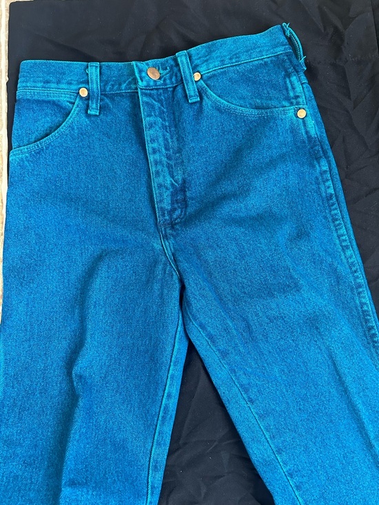 Vintage Wrangler Straight-Leg Jeans in Bright Blue Denim - Picture 3 of 8